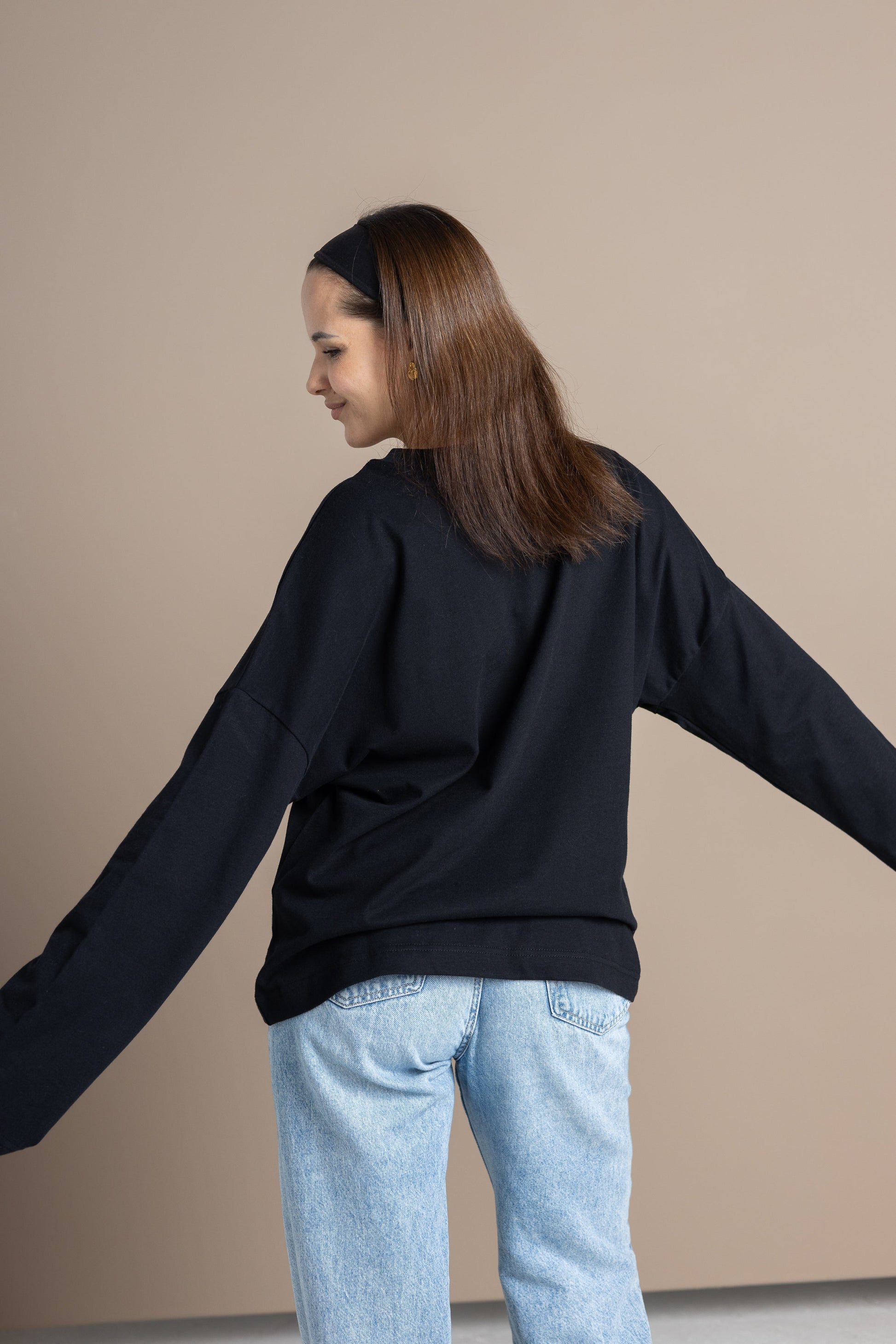Longsleeve (Oversized) – Schwarz