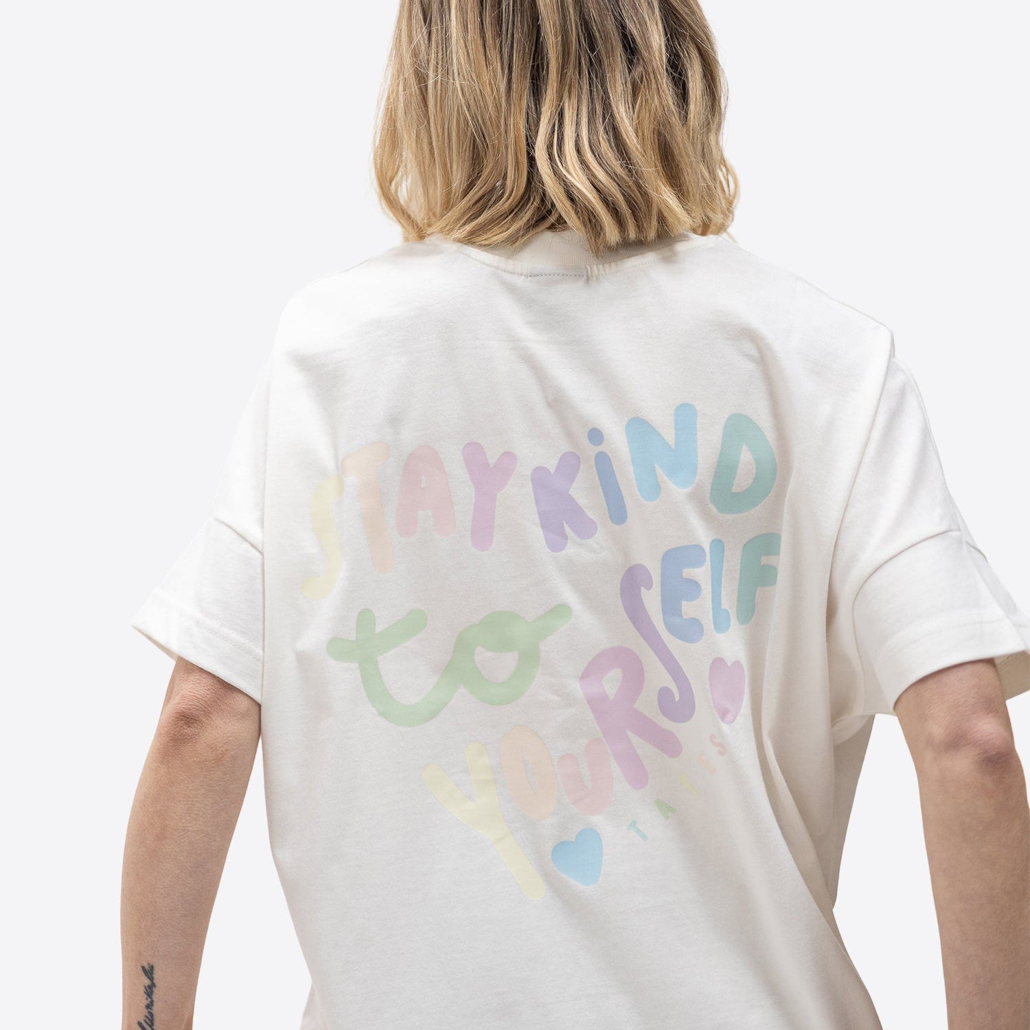 Soft Touch T-Shirt "Stay kind" – Off white