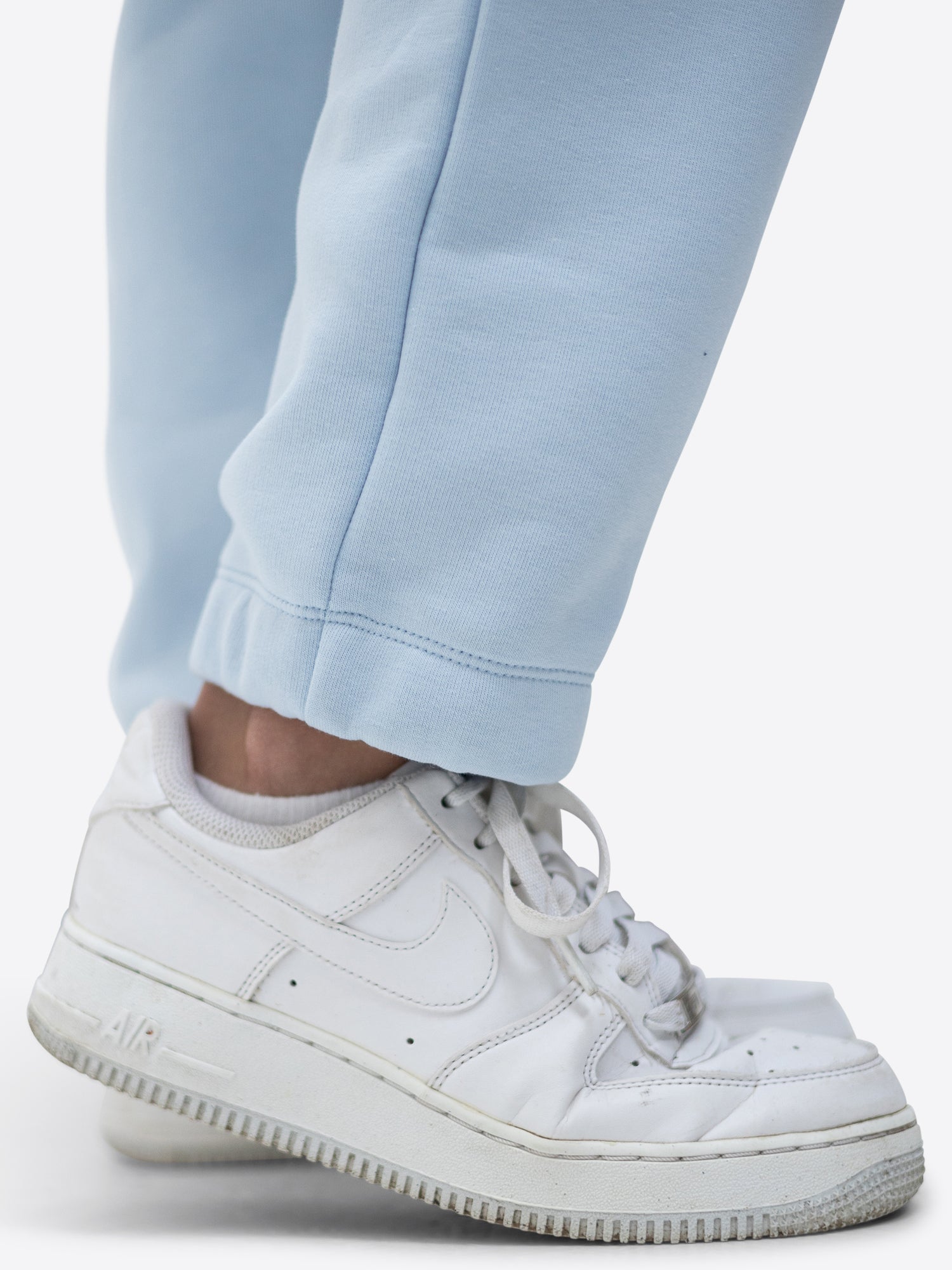 Jogginghose tight leg – Hellblau