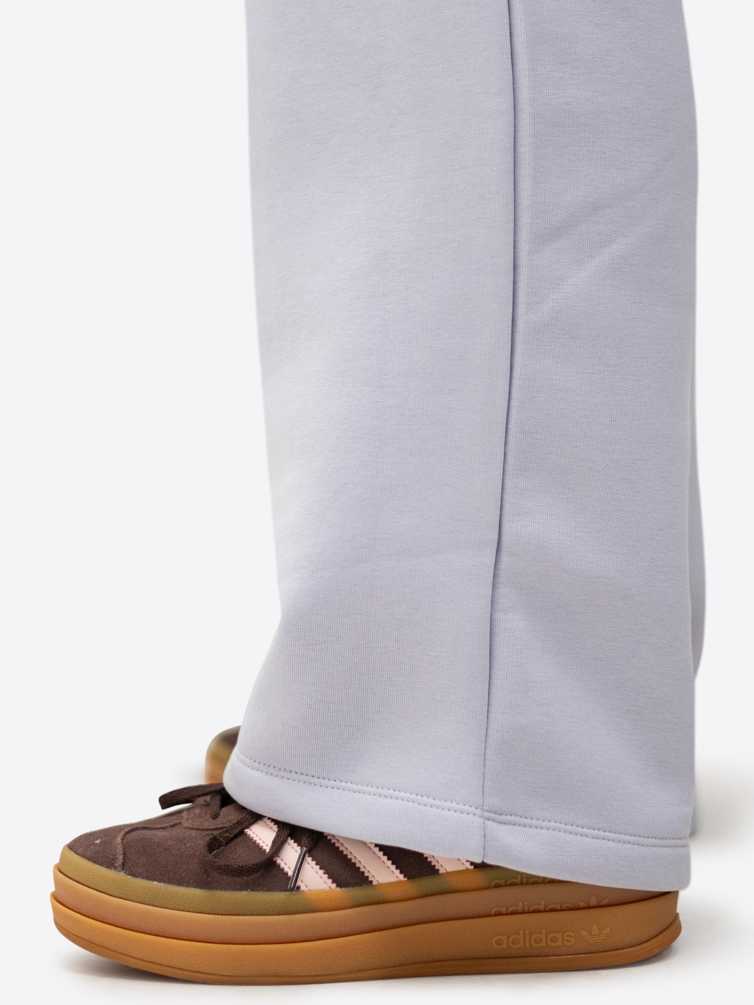 Jogginghose wide leg – Flieder