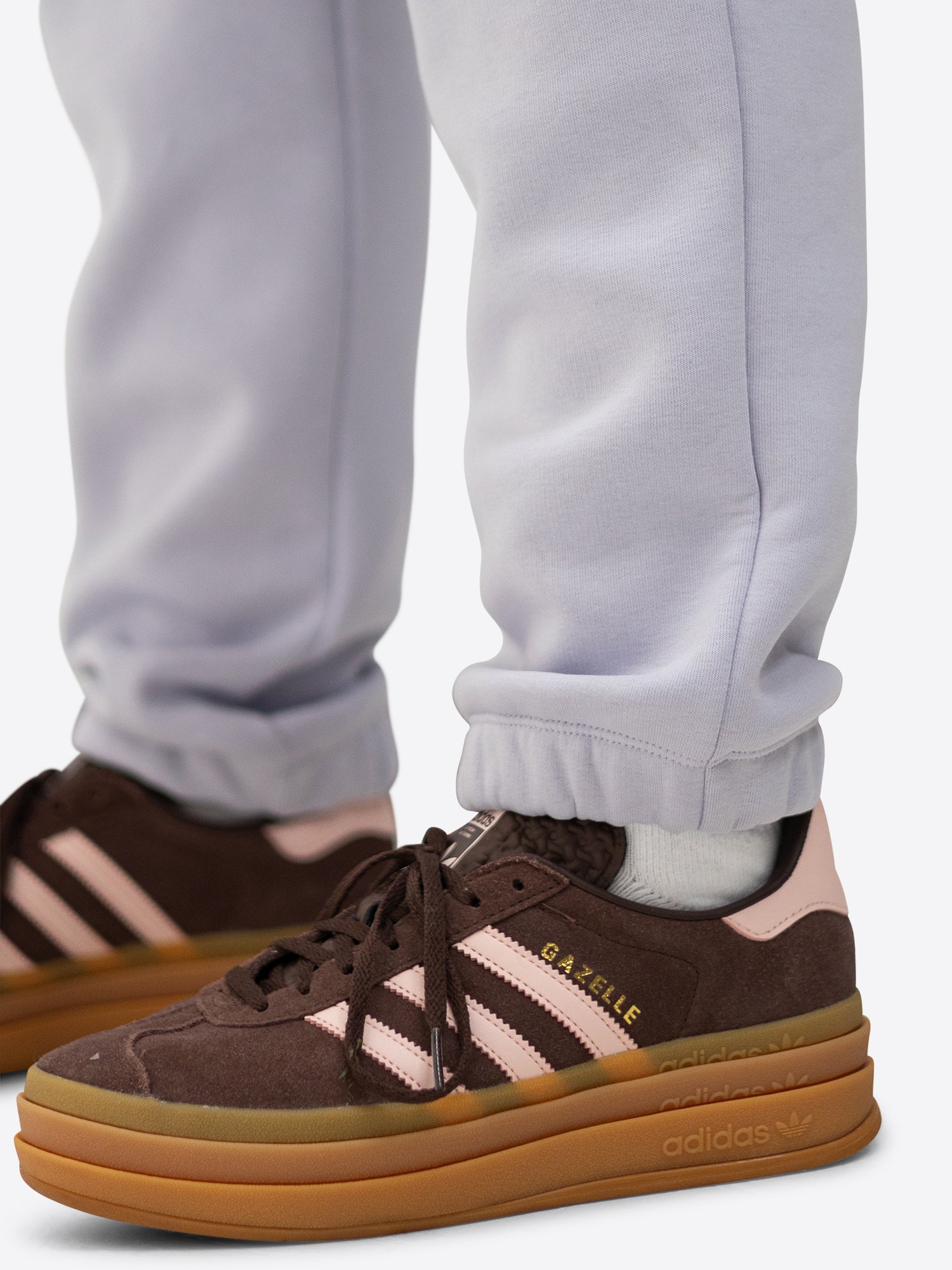 Jogginghose tight leg – Flieder