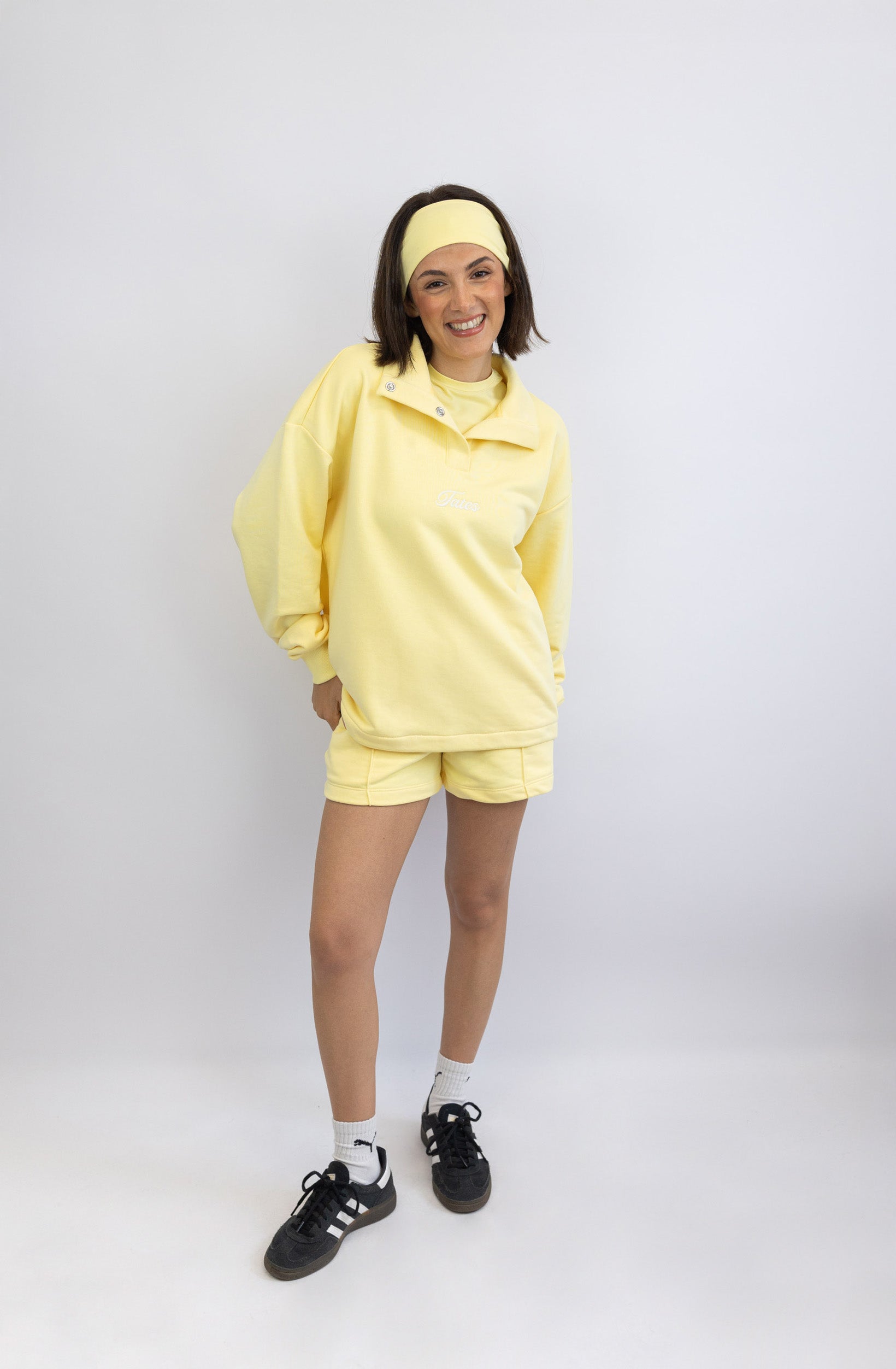 Verstellbarer Light Crop Sweater – Butter Yellow