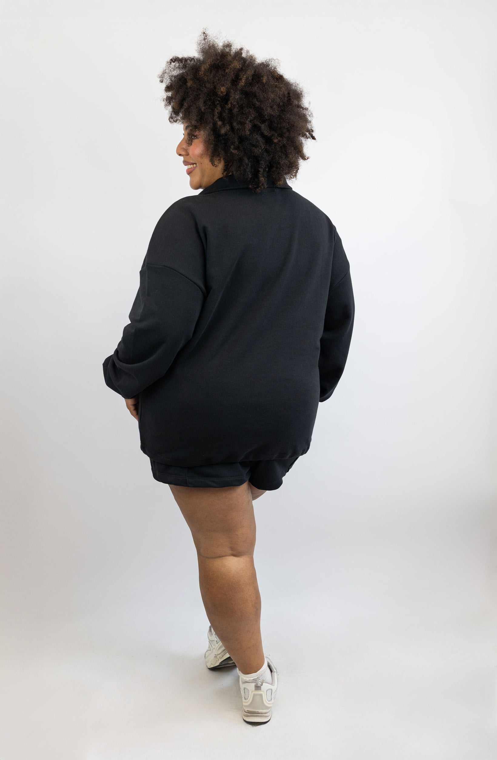 Verstellbarer Light Crop Sweater – Schwarz