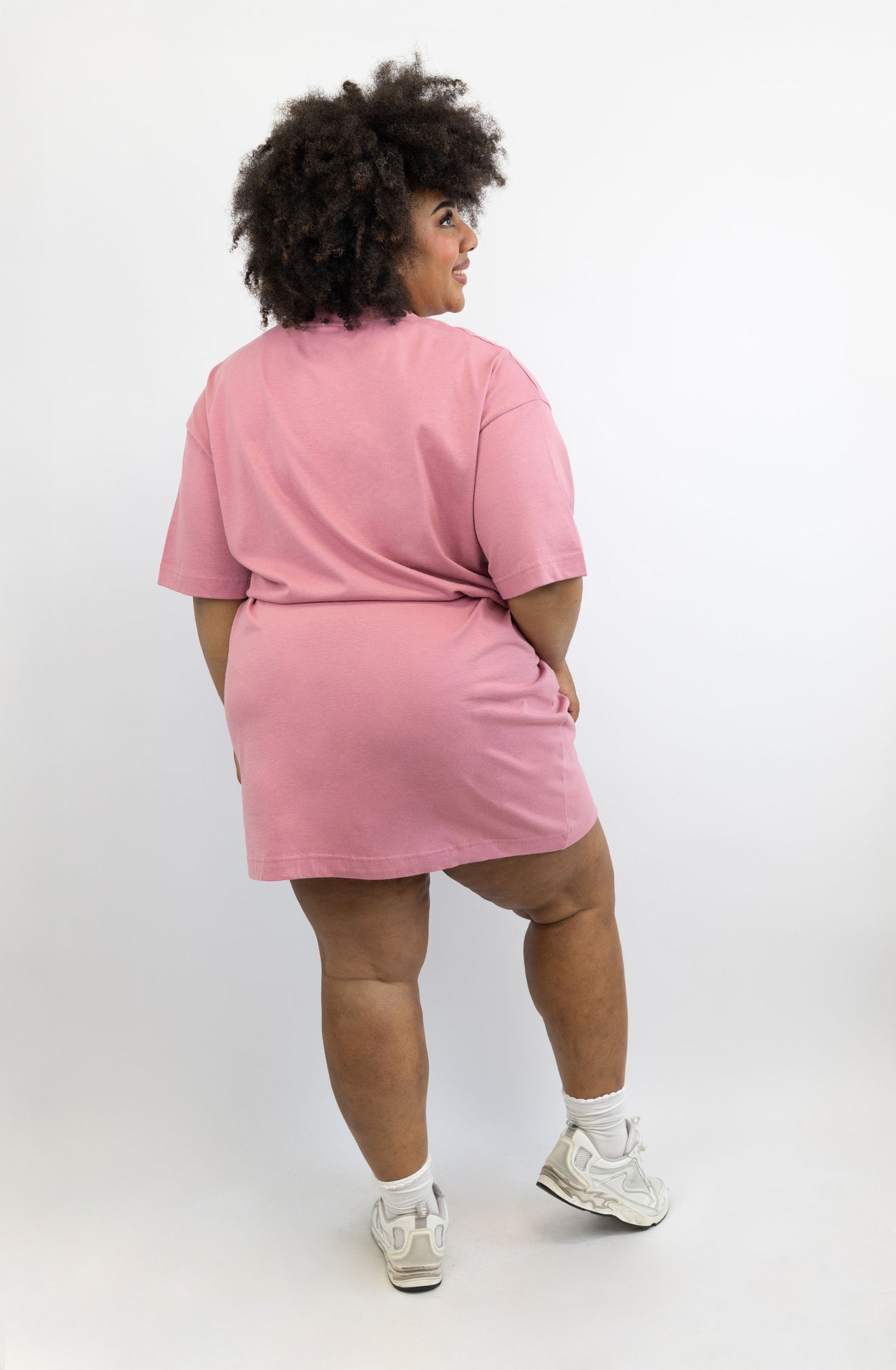 T-Shirt-Kleid mit Schleifen-Bindung – Rouge