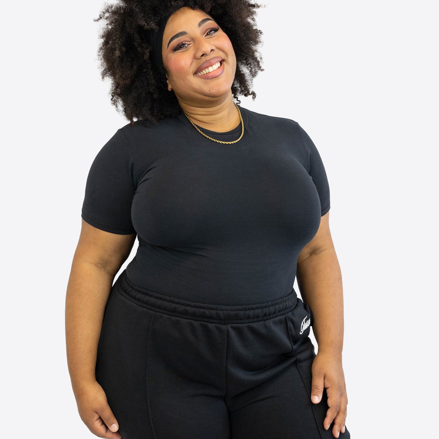 Light Jogginghose kurz mit Biese – Schwarz