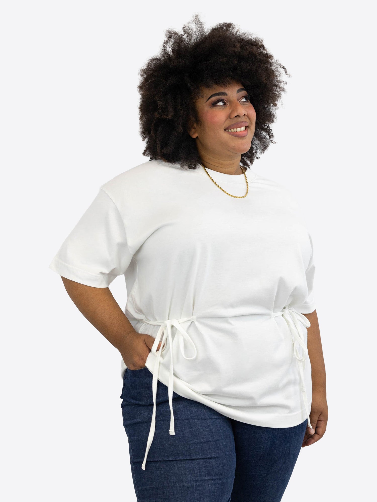 T-Shirt mit Schleifen-Bindung – Off white