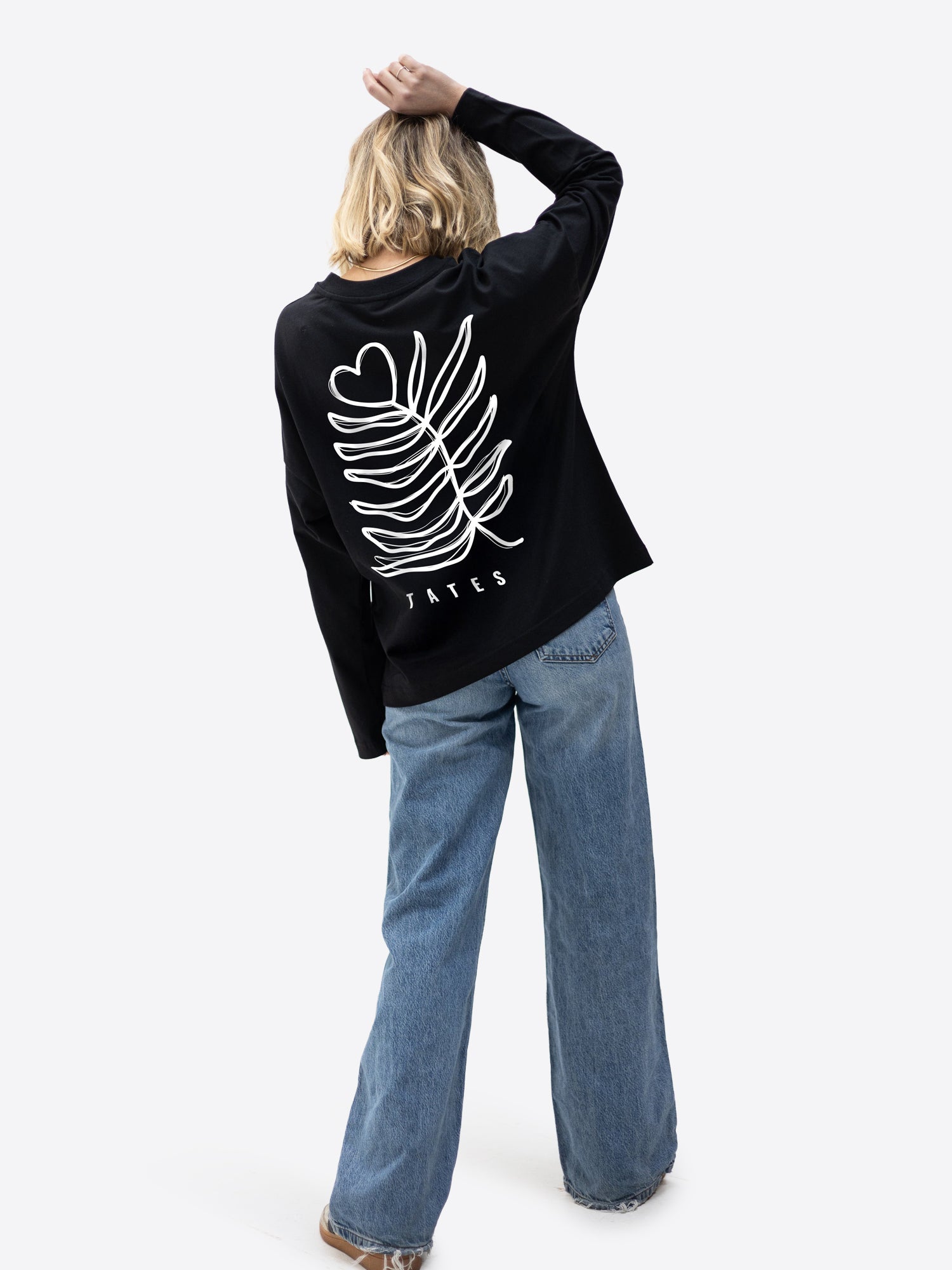 Longsleeve (Oversized) "Heart flower" – Schwarz