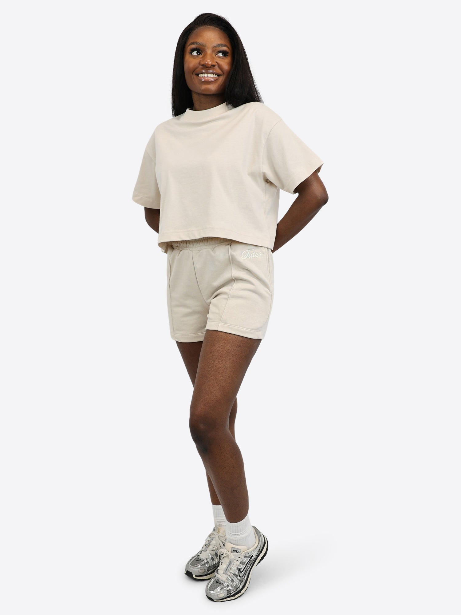 Light Jogginghose kurz mit Biese – Beige