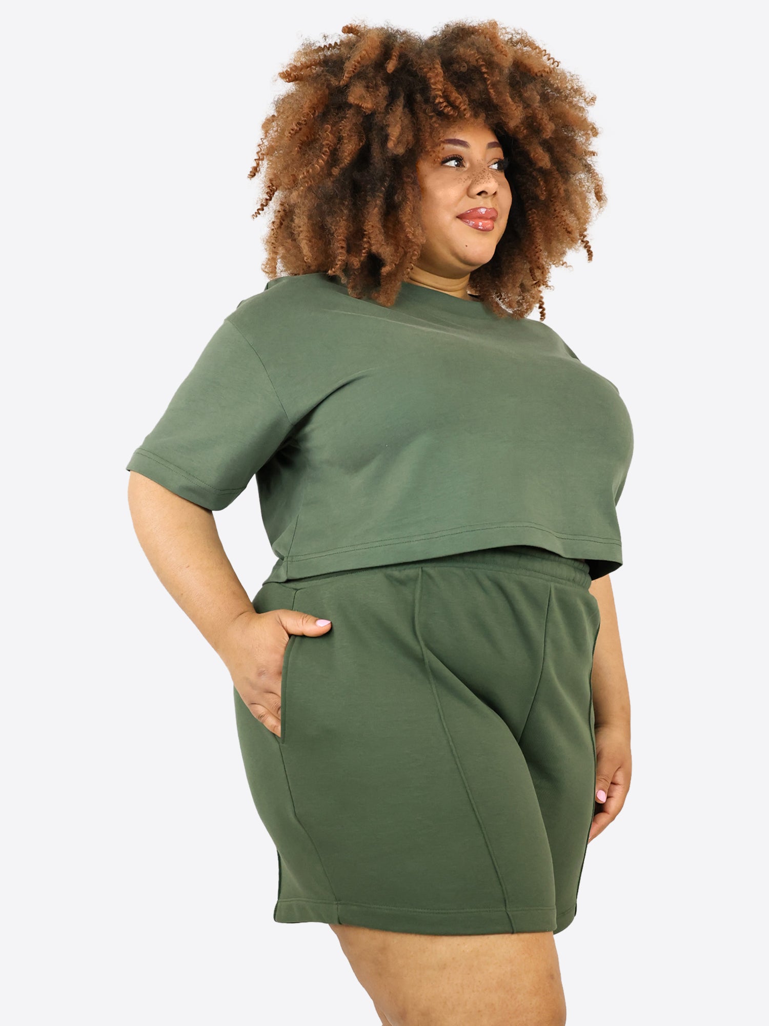 Light Jogginghose kurz mit Biese – Olive