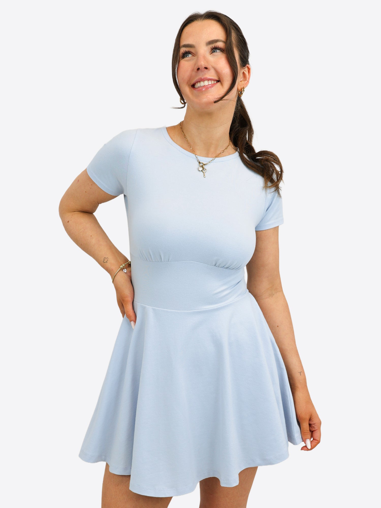 Kurzes Skort Kleid – Hellblau