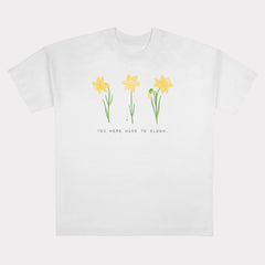 T-Shirt (Oversized) "Birthflower März"