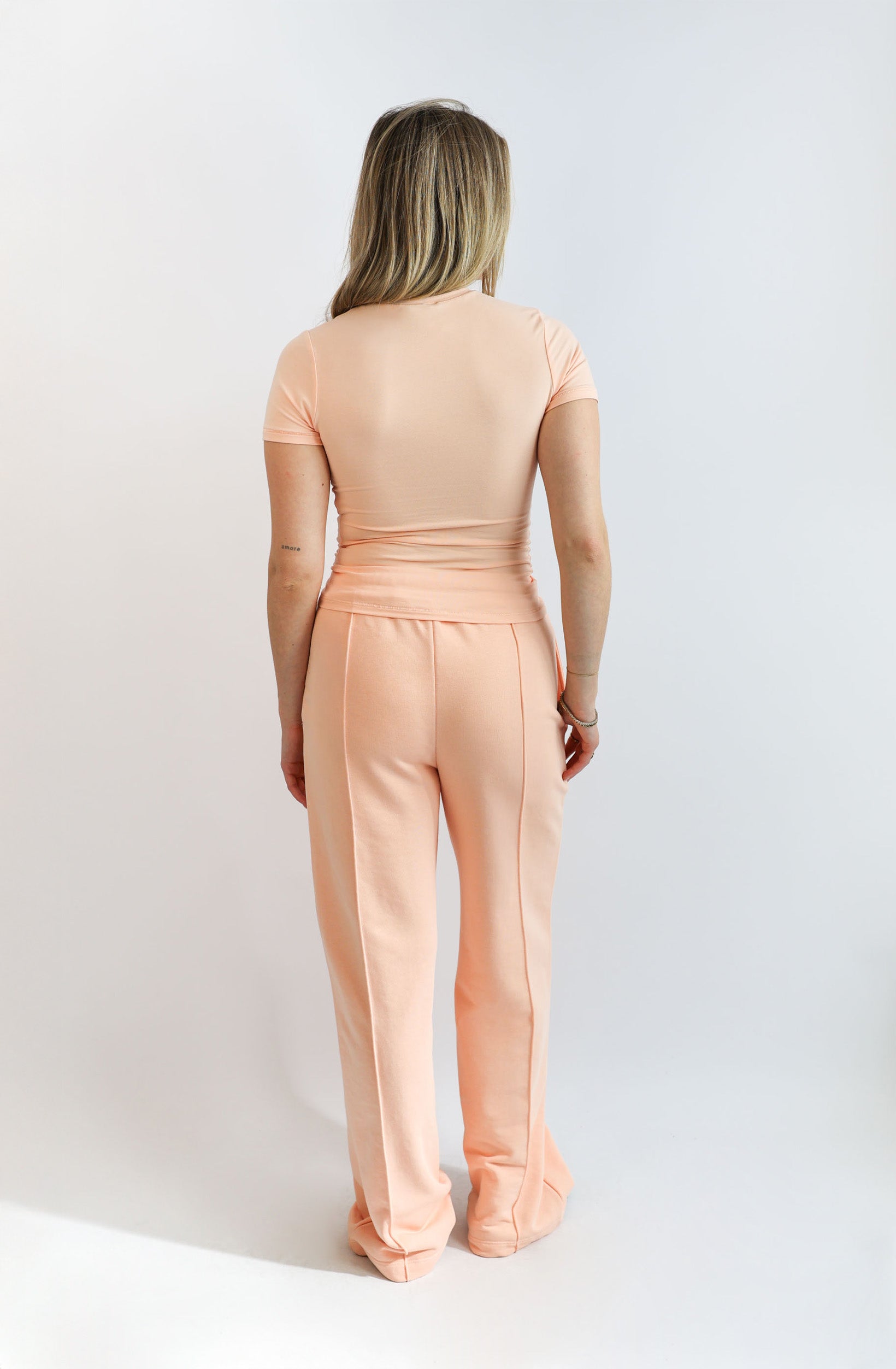 Slim T-Shirt  – Peach