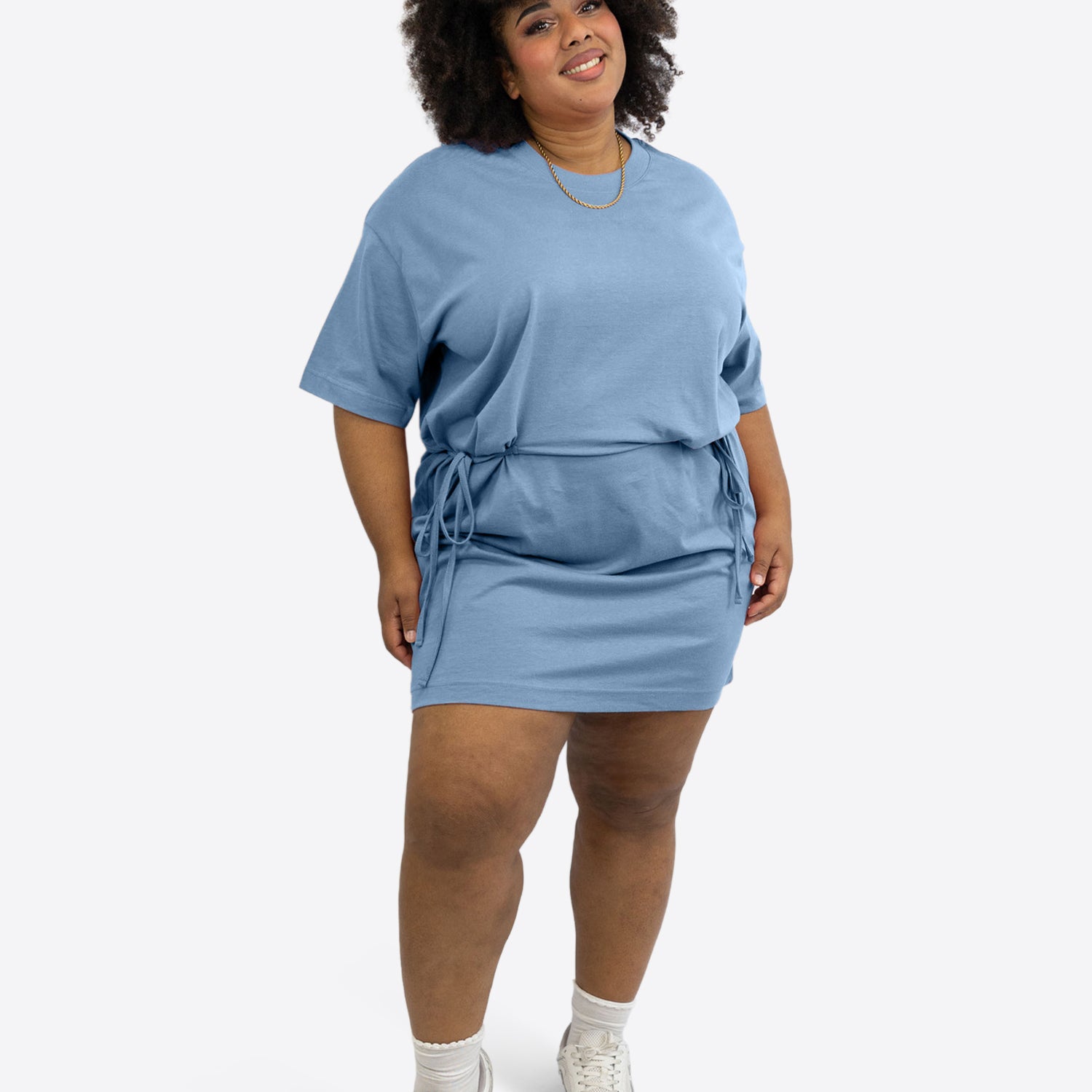 T-Shirt-Kleid mit Schleifen-Bindung – Dusty Blue