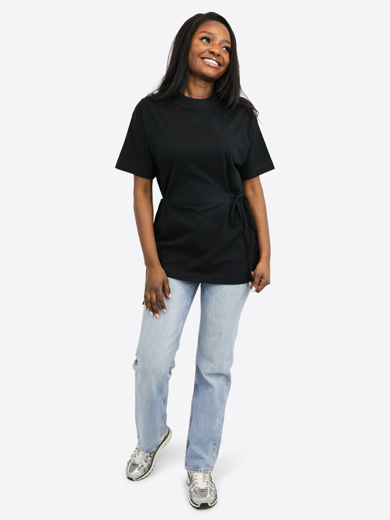 T-Shirt mit Schleifen-Bindung – Schwarz