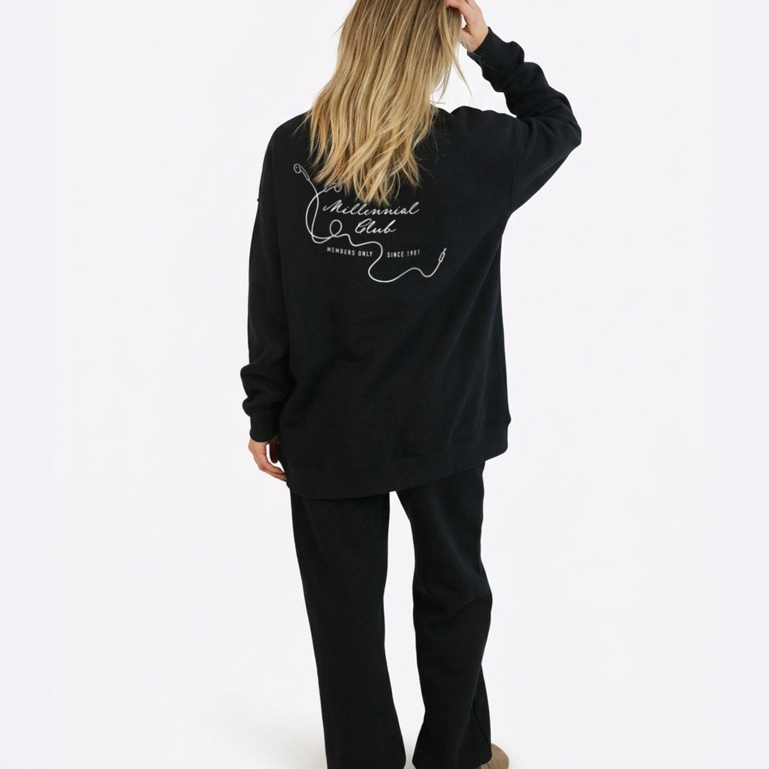 Wide Waistband Sweater "Millennial Club" – Schwarz